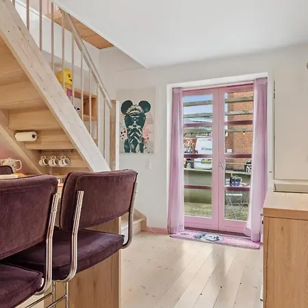 Cozy Oasis Perfect For Couples & Solo Travelers *