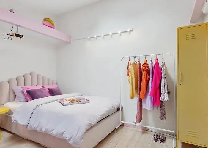 Appartamento Cozy Oasis Perfect For Couples & Solo Travelers *